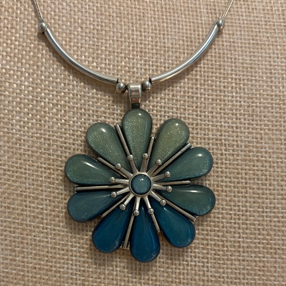 New York & Company Blue and Green Flower Necklace